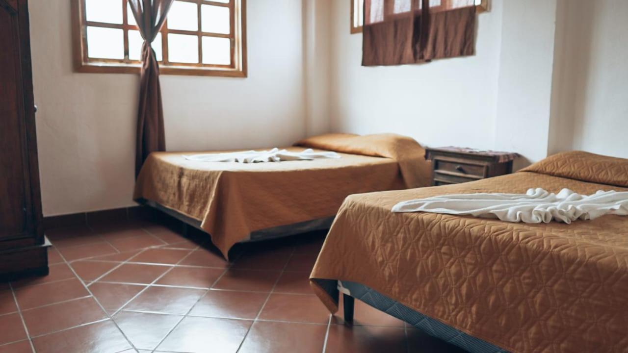 Hostal Dulces Suenos パナハチェル エクステリア 写真