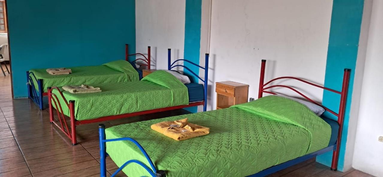 Hostal Dulces Suenos パナハチェル エクステリア 写真
